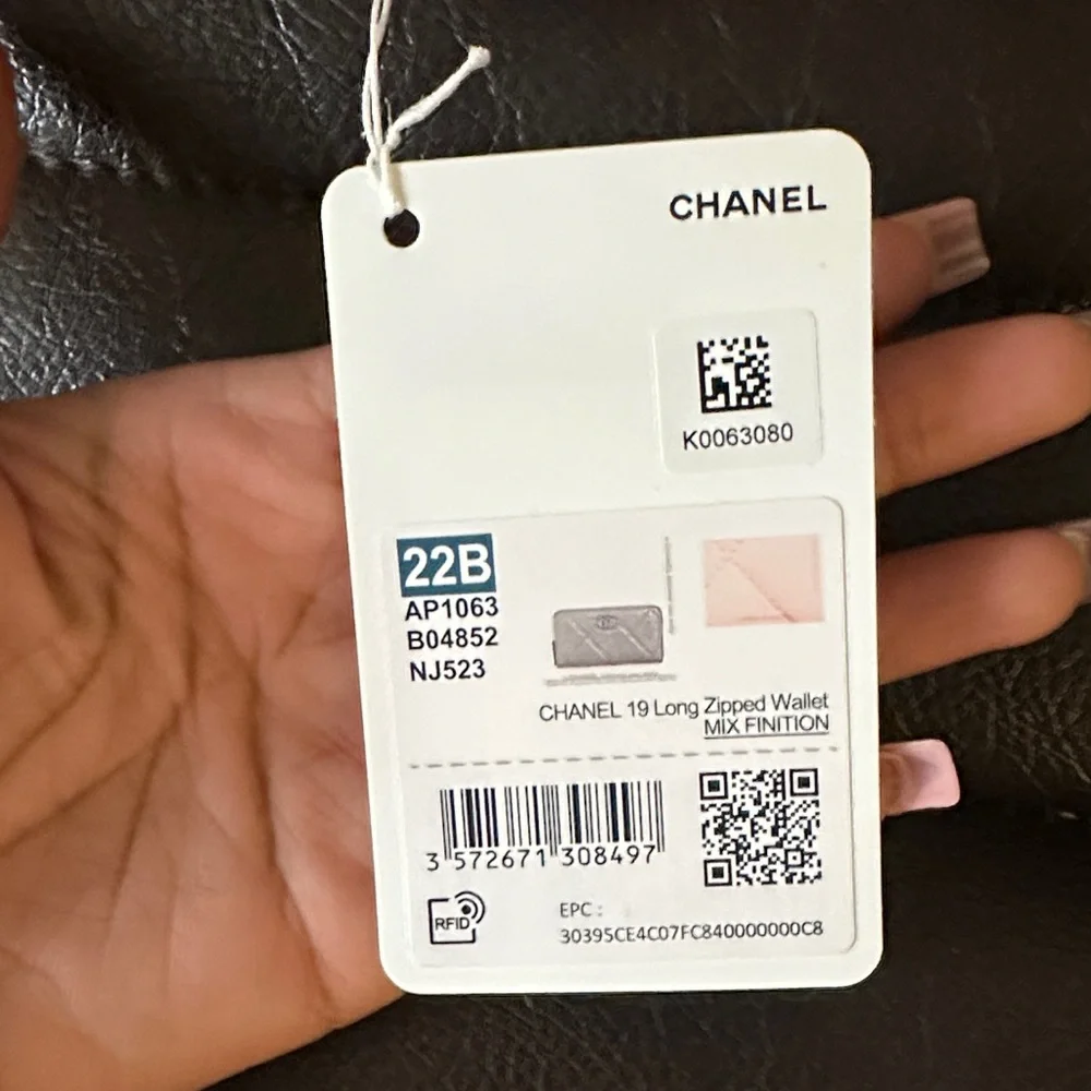 Chanel Blush Pink Quilted Wallet - Picture 7 of 7